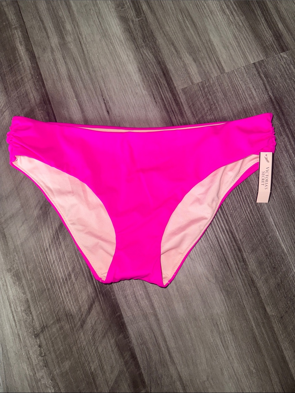 NEW Victoria’s Secret medium bikini bottoms hot pink the classic hipster NWT